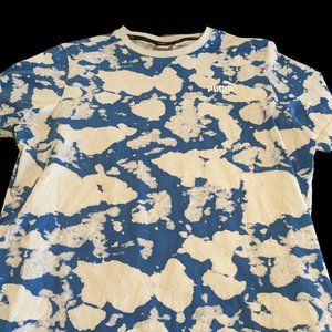 Puma T Shirt Size Medium Cool Print!